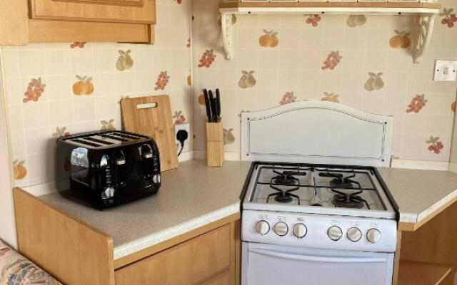 G4 Holiday Caravan