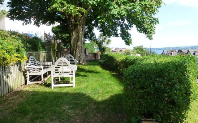 Summerhill Hotel