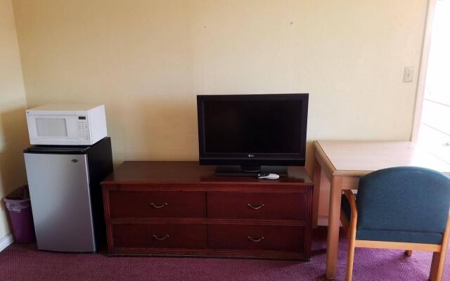 Classic Inn & Suites