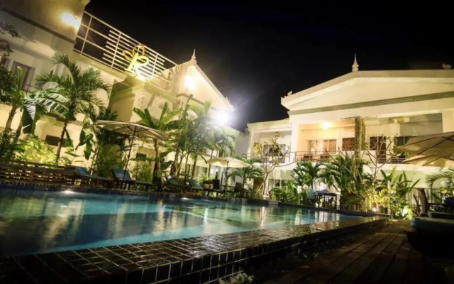 Ropanha Boutique Hotel