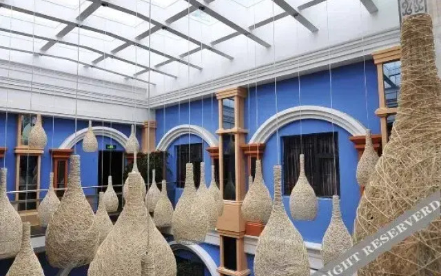 Shangshan He Li Yunqi HotSpring Hotel