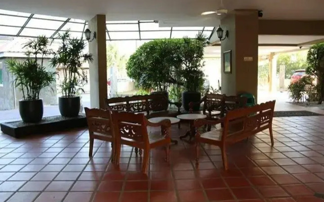 Kuah Town Service Suite Apartment @ Century Suria