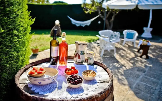 I Cinque Trulli with Swimming Pool