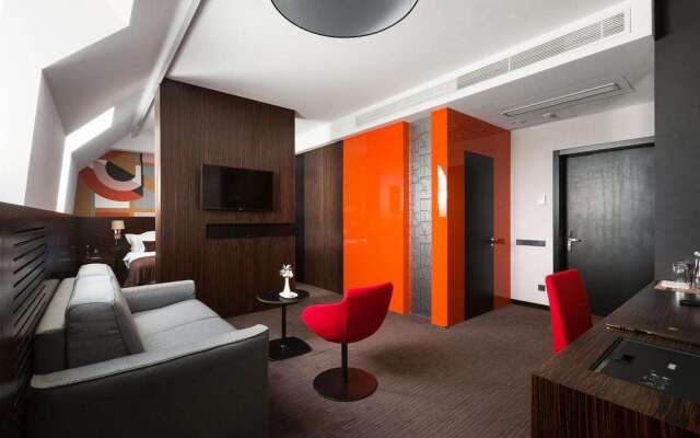 Bank Hotel