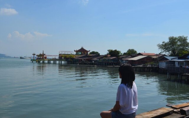 Hostel Silence Sea Library