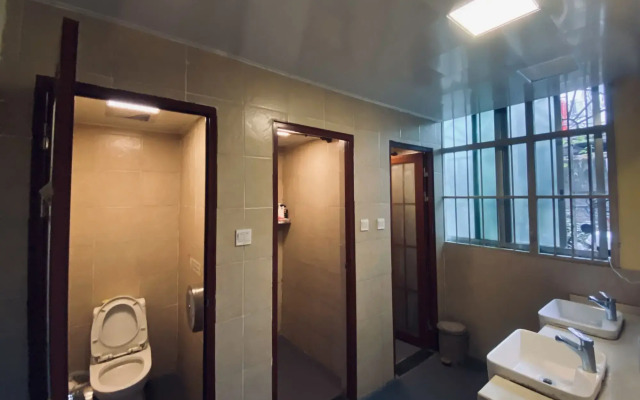 Guilin Cyan Box Hostel