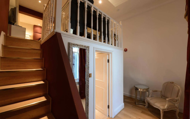 Twenty Nevern Square Hotel