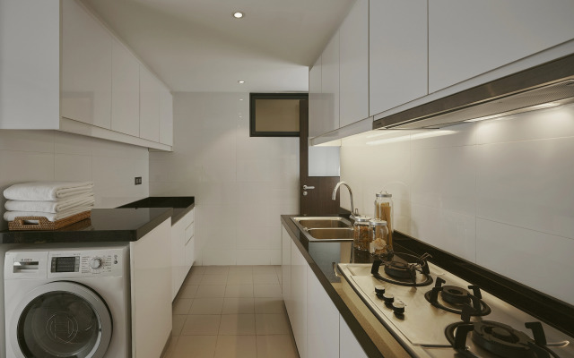 Trillion Suites by SLG