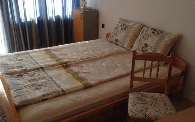Katya Guest House