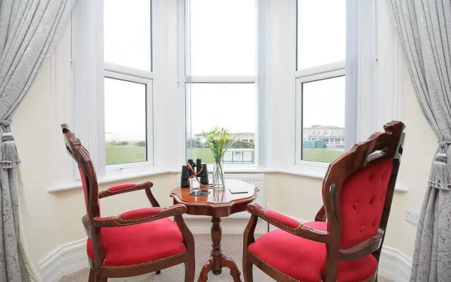 The Beach House Luxury Rooms