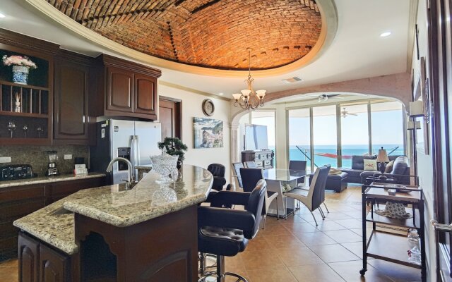 Hotel Esmeralda Beach Resort