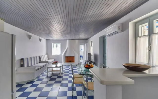 Ocean Villa in Paros