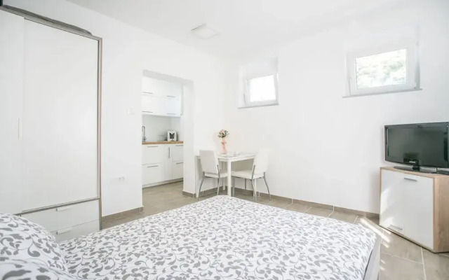 Modern Living in the Heart of Trogir