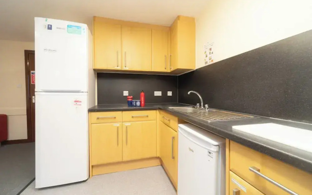 JOIVY Inviting flat near Edinburgh Castle - Adults Only
