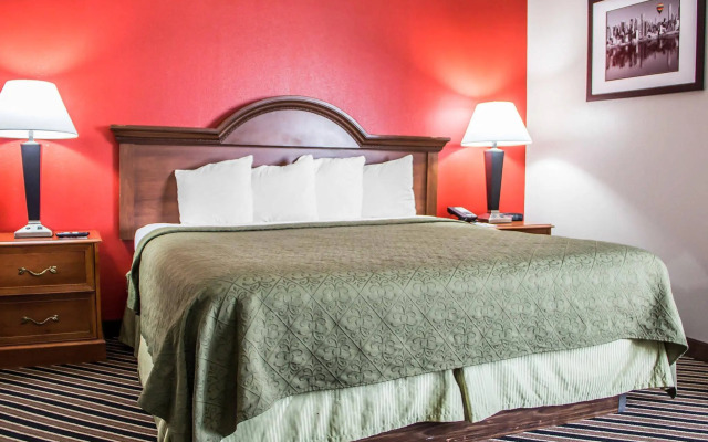 Quality Suites I-44