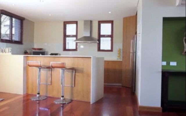 6/21-25 Fletcher Street - A Seventh Heaven
