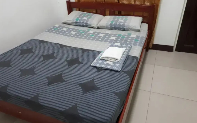 Oyo 617 Shekinah Hotel
