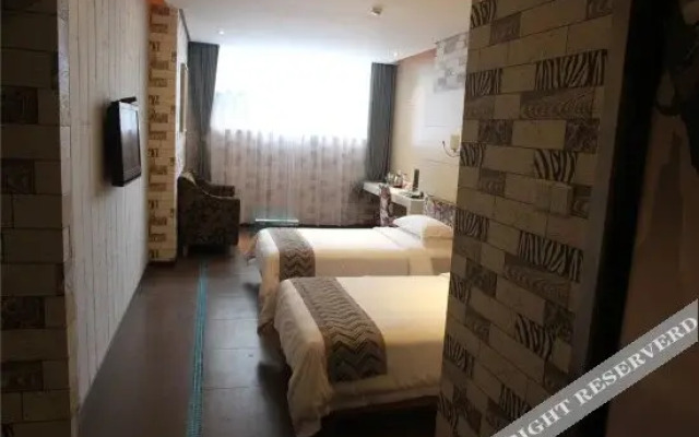 Xianlongtan Yangguang Hotel
