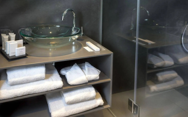 Lyric Hotel Paris