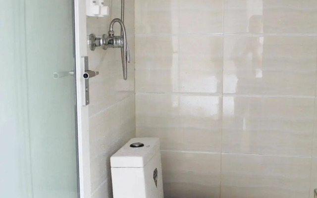 Longhua Zeyuan Hotel