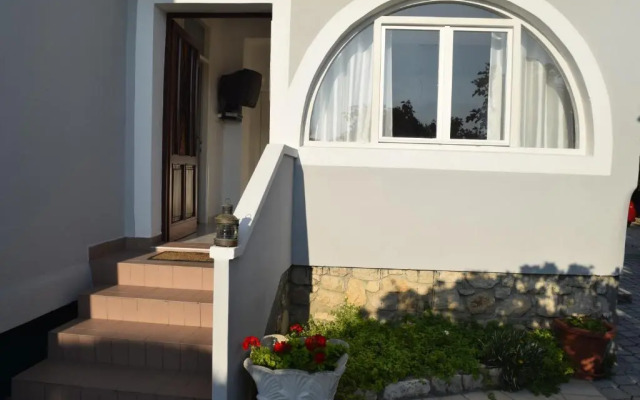 Apartmani Anđela i Mladen Debelić