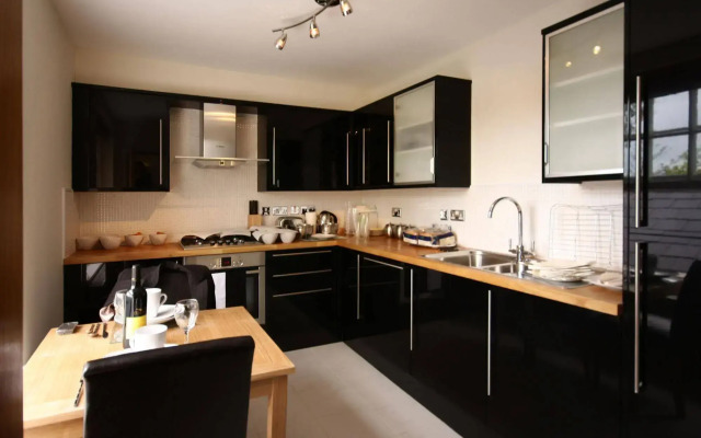 Berkshire Rooms - Wokingham