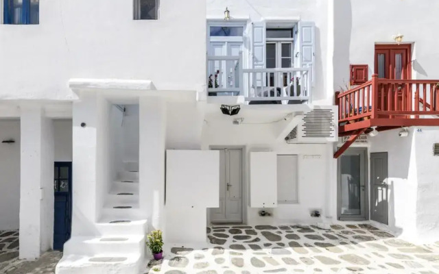 Seablue Town Maisonette