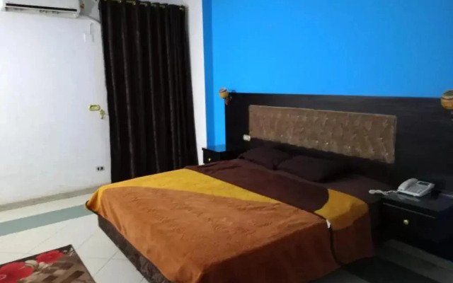 Royal Pyramids Hotel