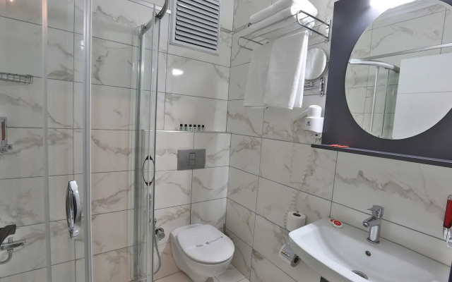 Azra Suite Otel