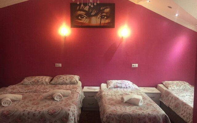 Yanki Otel