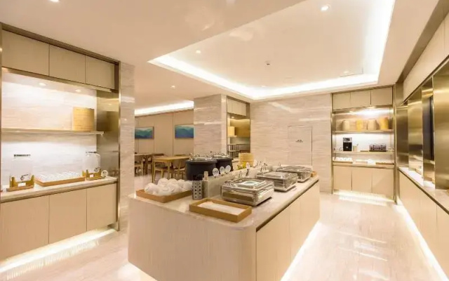 Ji Hotel Shanghai Meilan Lake Luxiang Road