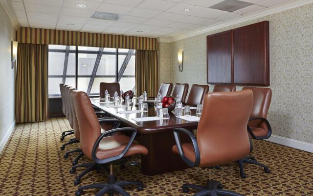 DoubleTree by Hilton Washington DC - Crystal City