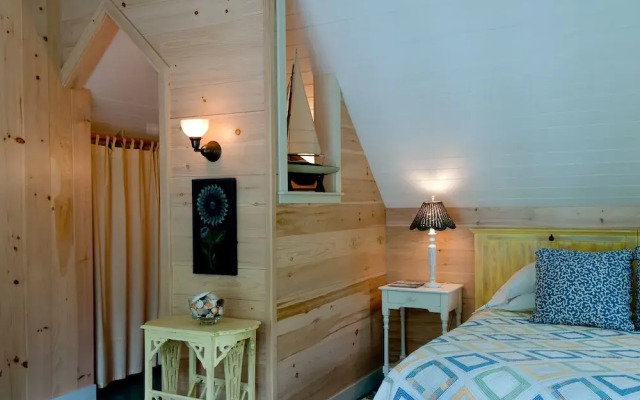 Coveside Bed & Breakfast