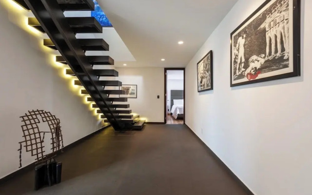 319-PH Luxury 3BR Duplex PH