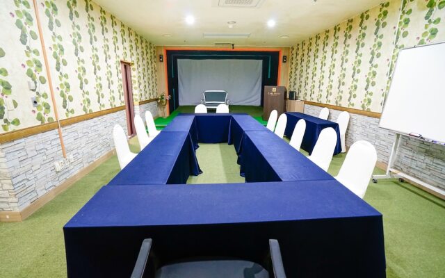 Lake Hills Resort Jeju