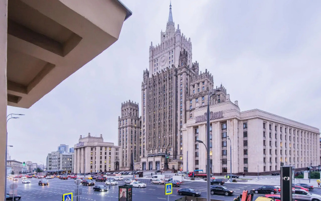 GMApartments on Smolenskaya-Sennaya Square