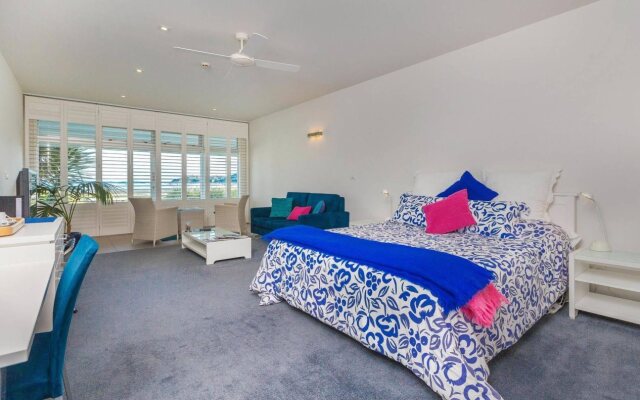 Waiheke Waterfront Lodge