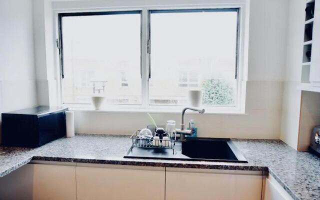 King's Cross 2BR Modern Flat Central London