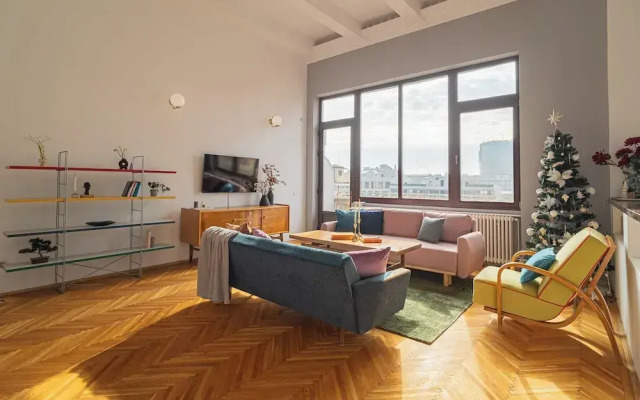 3BR Atrium Penthouse by Cismigiu - Bright & Spacious with Balcony