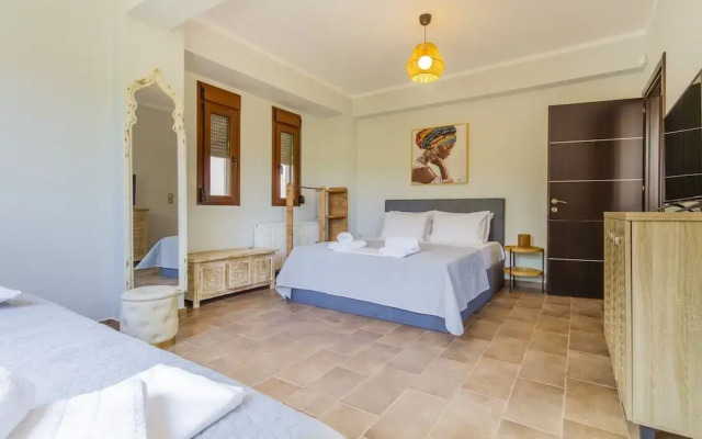 Penny Toroneus Edge by Rentalspro - Anioti