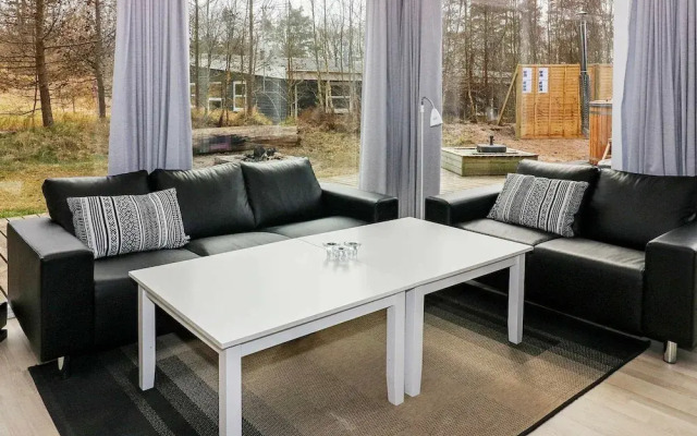 Cozy Holiday Home in Hadsund With Private Whirlpool