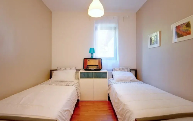 Comfortable Apartment With Private Terrace