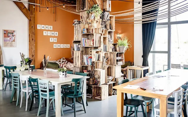 Tiny Parks Cast Away