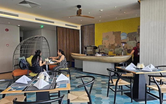 Central Plaza Hotel - My Tho