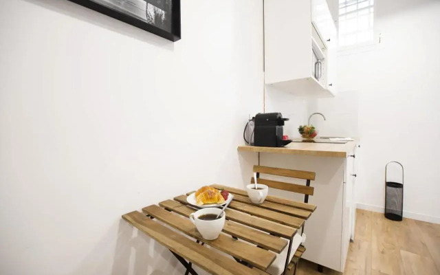 Great studio near the Eiffel Tower