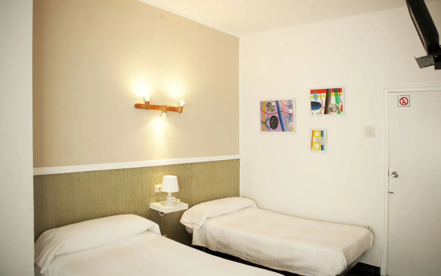 Malvarrosa Beach Rooms