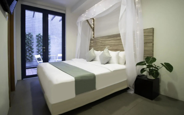 Victoria , a NuVe Group Collection