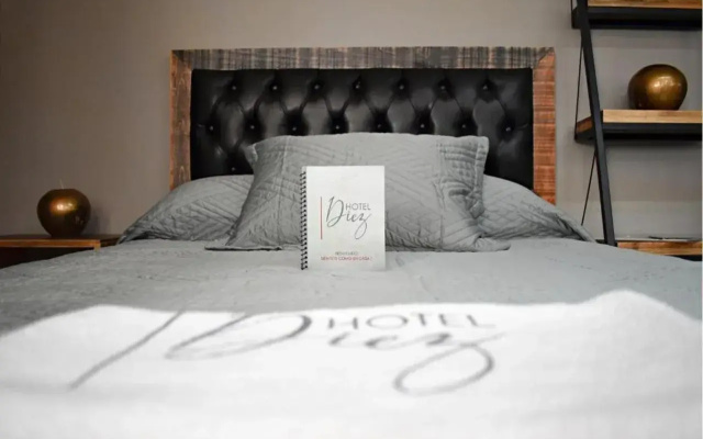 Capital O Hotel Diez