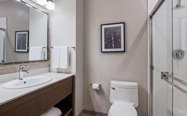 Aristocrat Hotel, BW Signature Collection