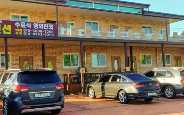 Nonsan Hoonryeonso Woorijip Pension
